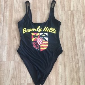 BEVERLY HILLS ONE PIECE